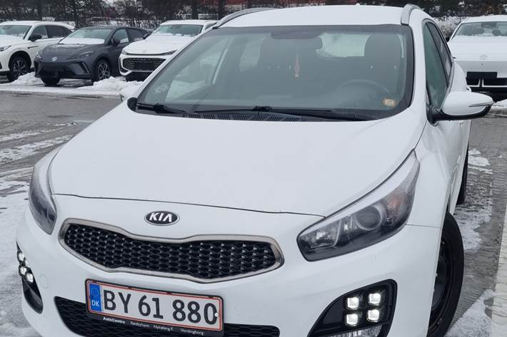 Hvid Kia Ceed fra 2018
