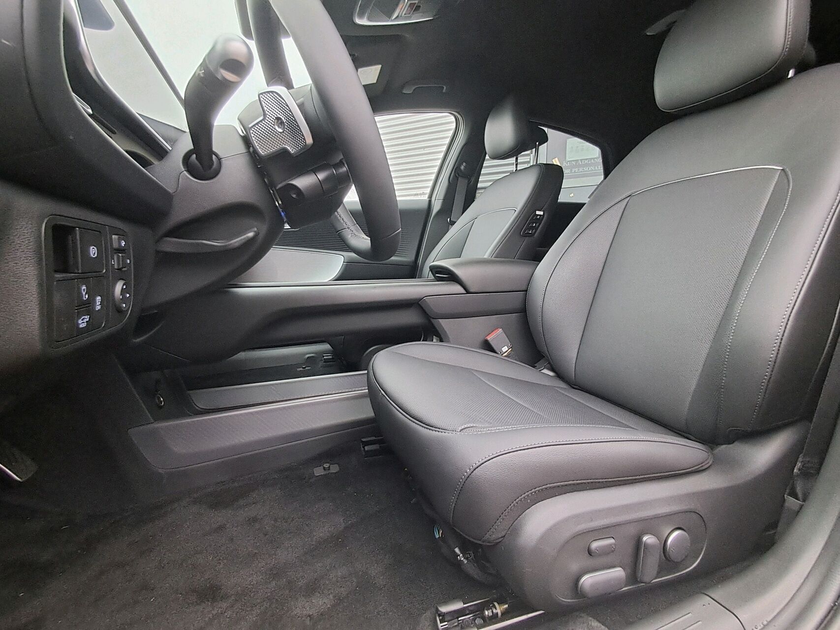 Hyundai Ioniq 6 Electric 77,4 kWh Ultimate 229HK Aut.