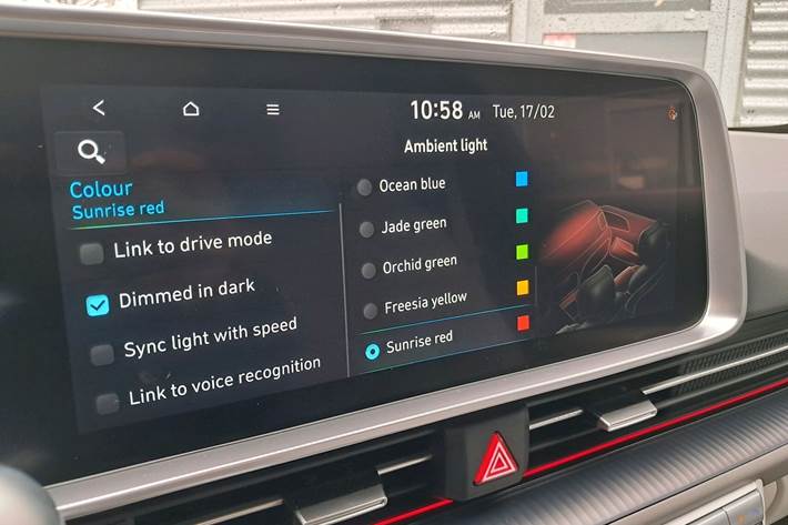 Blå Hyundai Ioniq 6 fra 2025