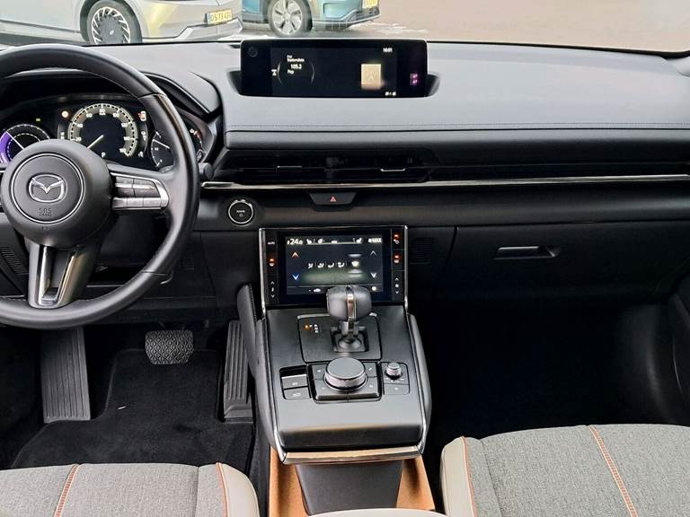 Mazda MX-30 e-Skyactiv Makoto 145HK 5d Aut.