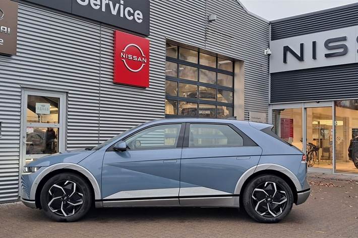 Blå Hyundai Ioniq 5 fra 2022