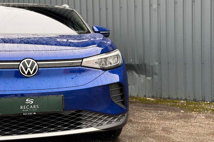 Blå VW ID.4 fra 2023