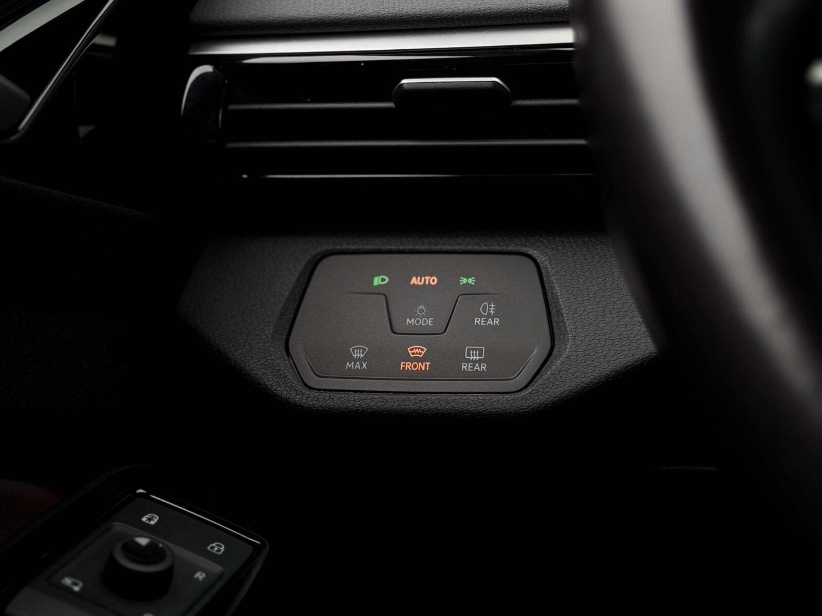 Blå VW ID.4 fra 2023