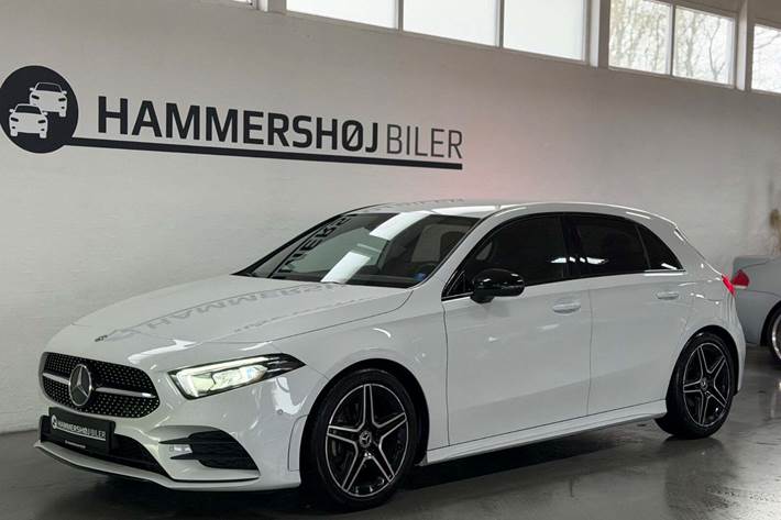 Hvid Mercedes A200 d fra 2020 set udefra