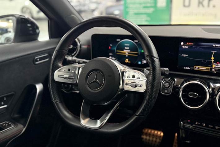 Hvid Mercedes A200 d fra 2020