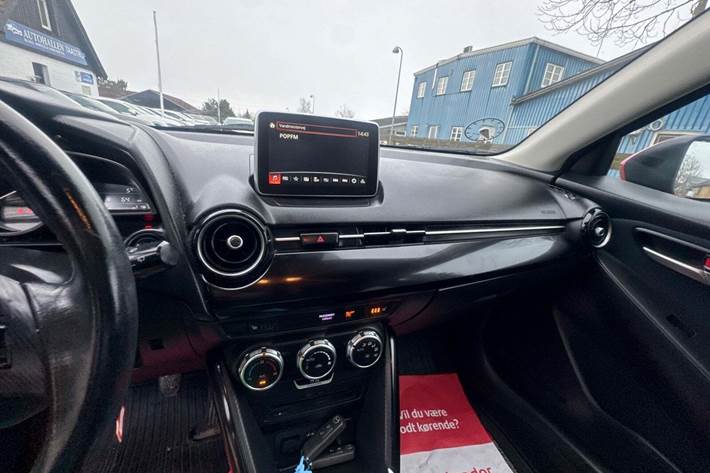 undefined Mazda 2 fra 2015