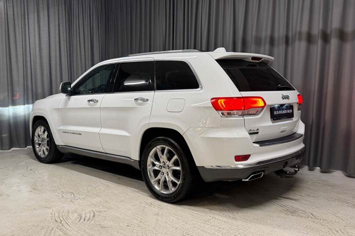 Hvid Jeep Grand Cherokee fra 2015