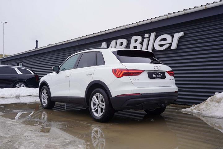 Hvid Audi Q3 fra 2021
