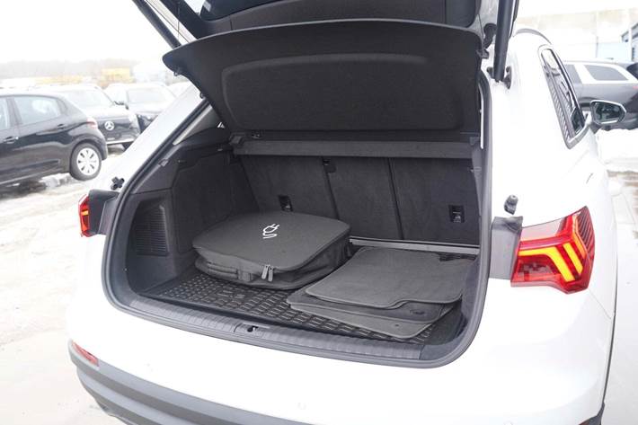 Hvid Audi Q3 fra 2021