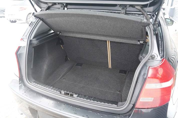 Sort BMW 118i fra 2010