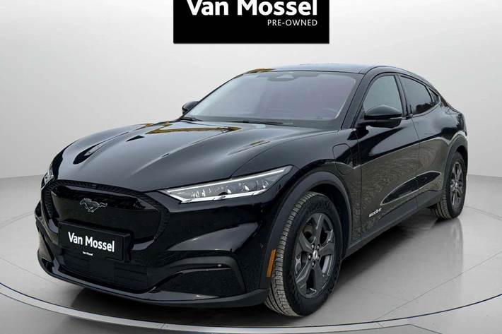 Sort Ford Mustang Mach-E fra 2021 set udefra