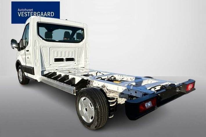 undefined Ford E-Transit 350 L3 Chassis fra 2025 set udefra