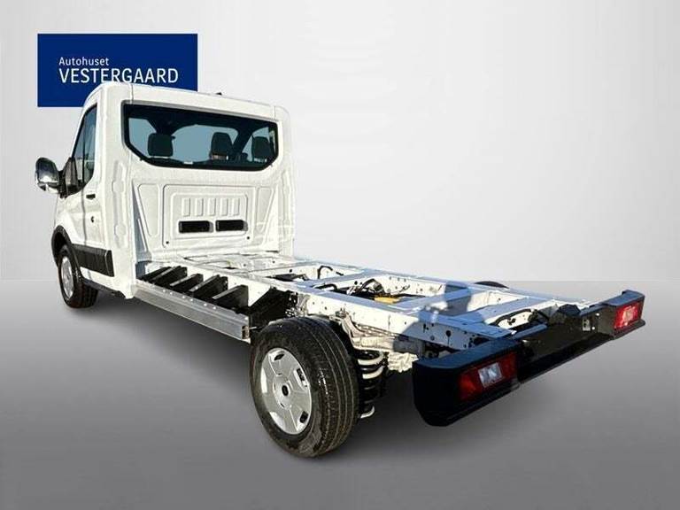 Ford E-Transit 350 L3 Chassis 68 Trend H1 RWD