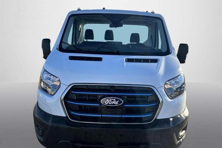 undefined Ford E-Transit 350 L3 Chassis fra 2025 set udefra