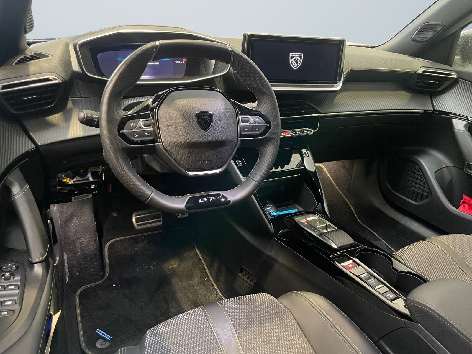 Peugeot e-2008 54 GT