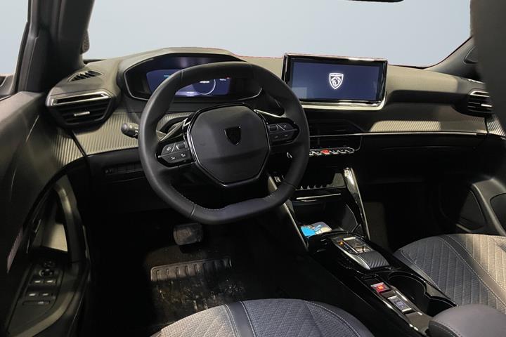 Grå Peugeot e-2008 fra 2025