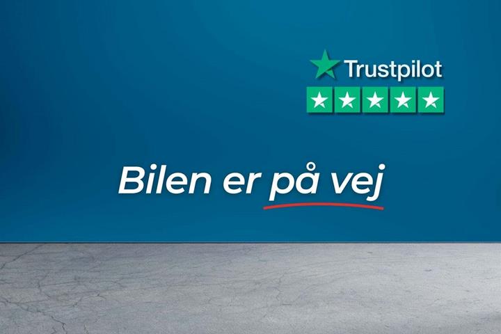 Grå Peugeot e-2008 fra 2025