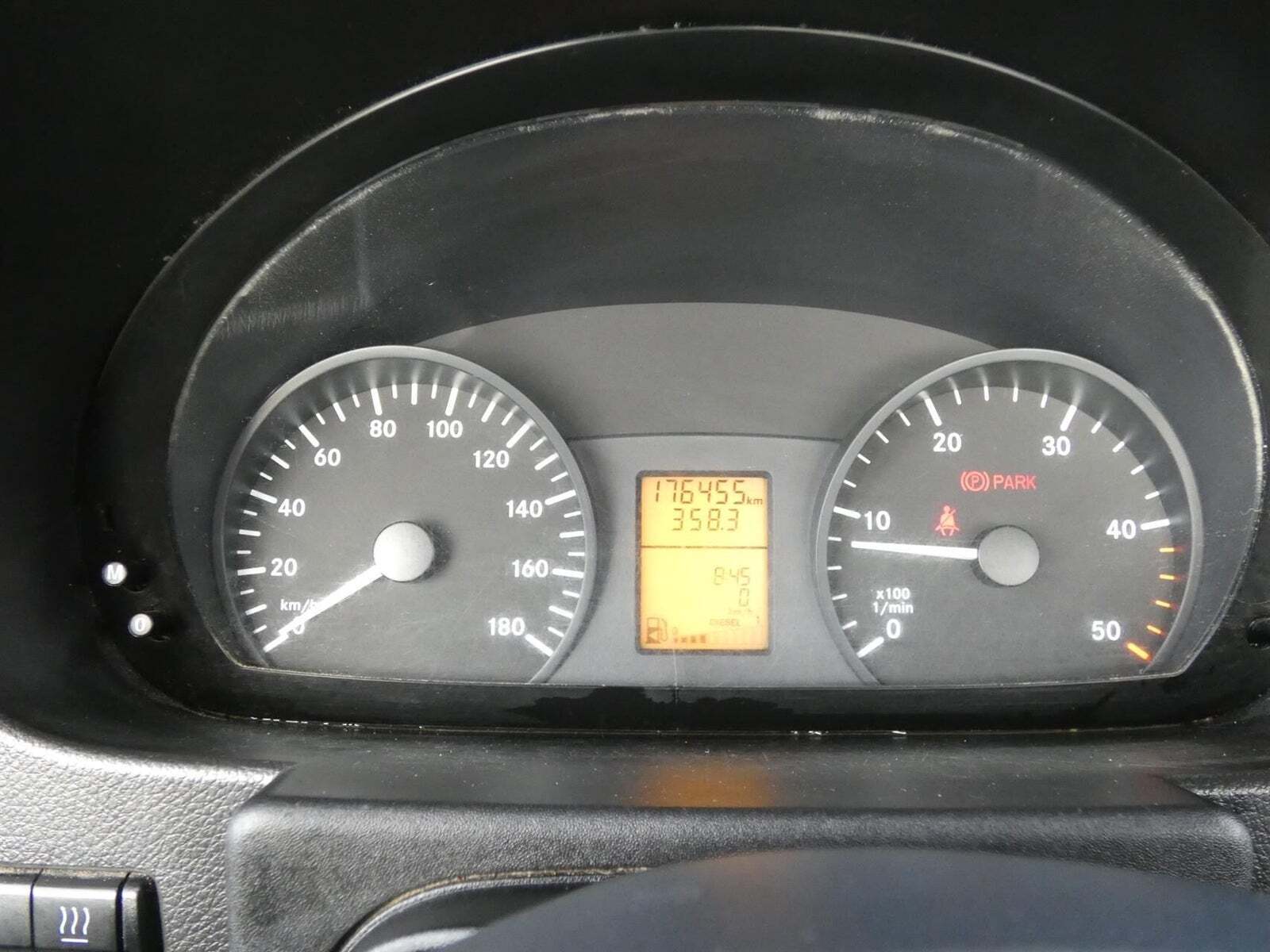 Sort Mercedes Sprinter 316 fra 2017