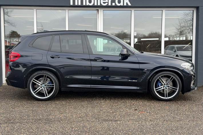 Sort BMW X3 fra 2017