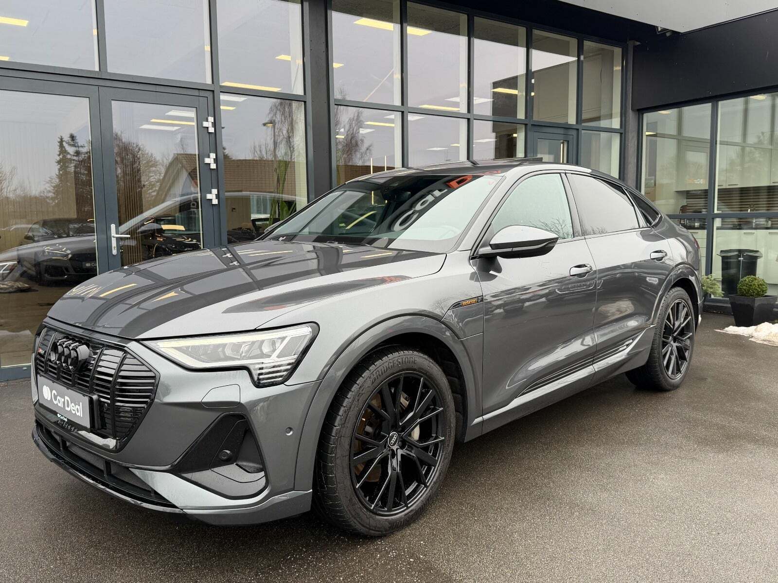 Audi e-tron 55 S-line Sportback quattro