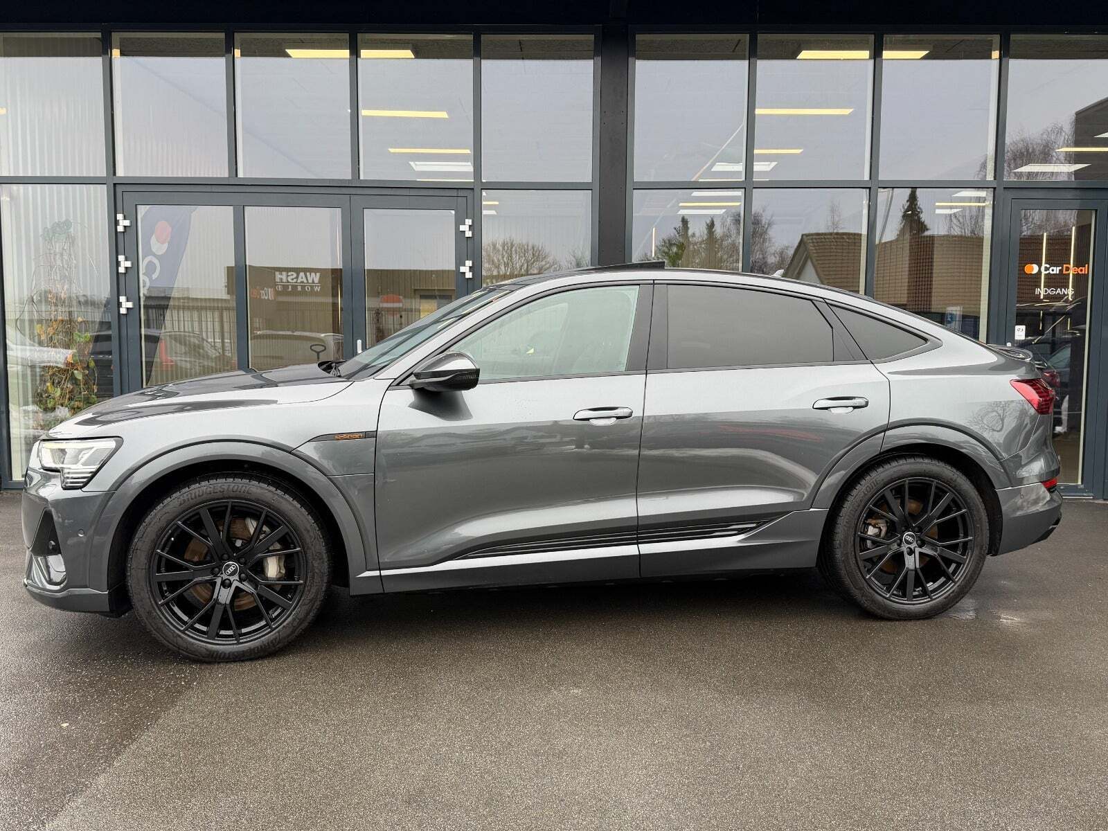 Audi e-tron 55 S-line Sportback quattro