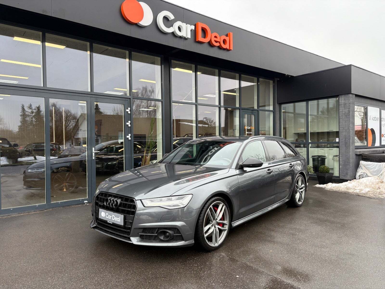 Grå Audi A6 fra 2017
