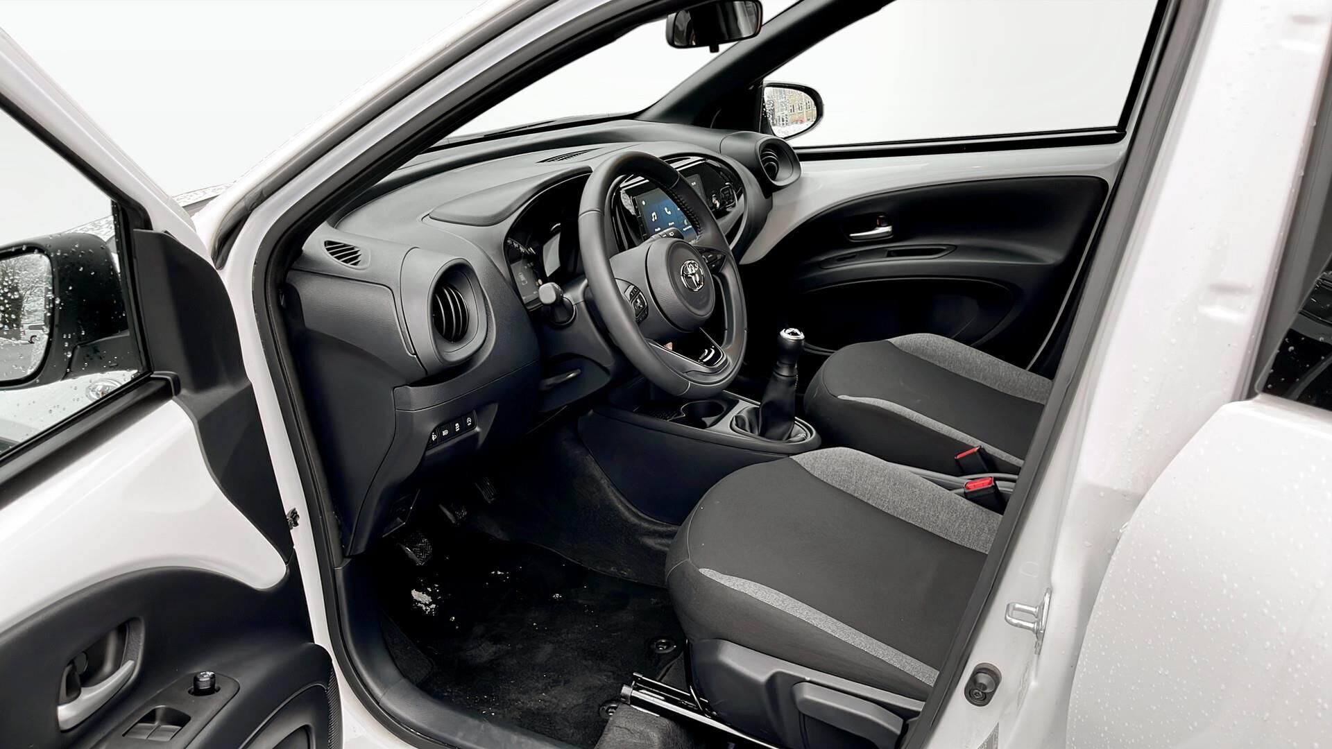 Toyota Aygo X 1,0 VVT-I Active 72HK 5d