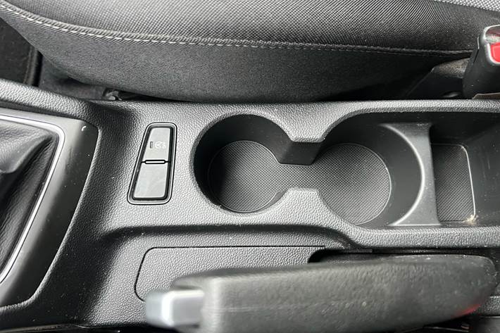 Rød Hyundai i20 fra 2018