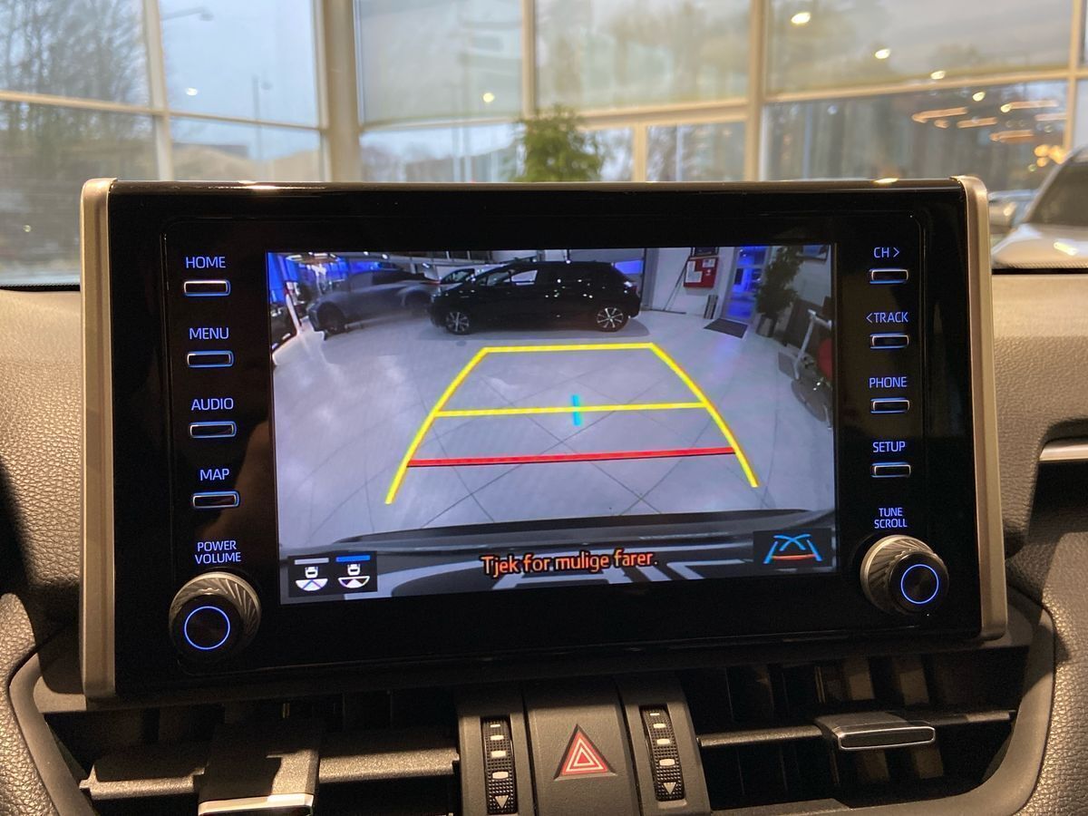 Grå Toyota RAV4 fra 2019