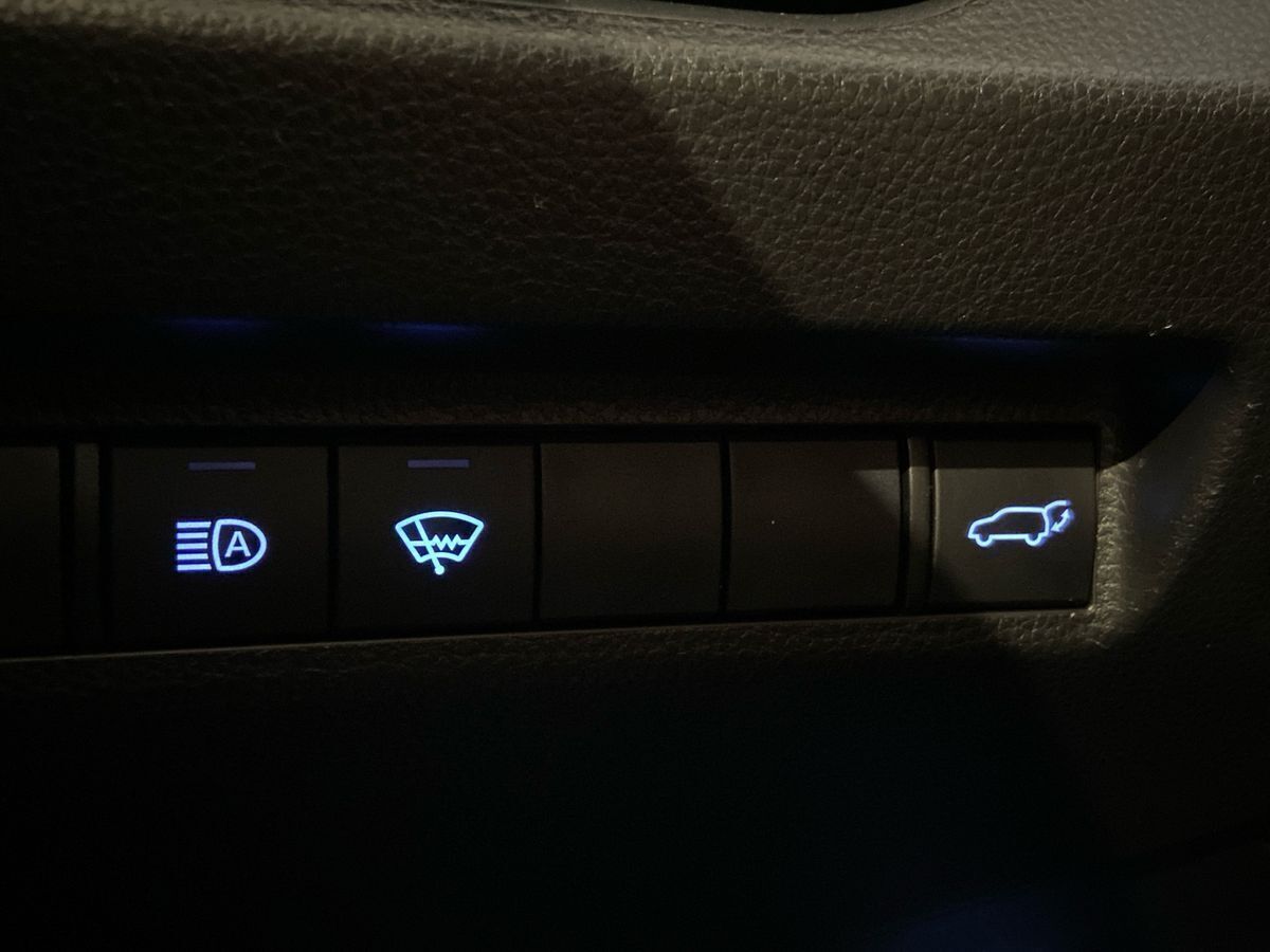 Grå Toyota RAV4 fra 2019