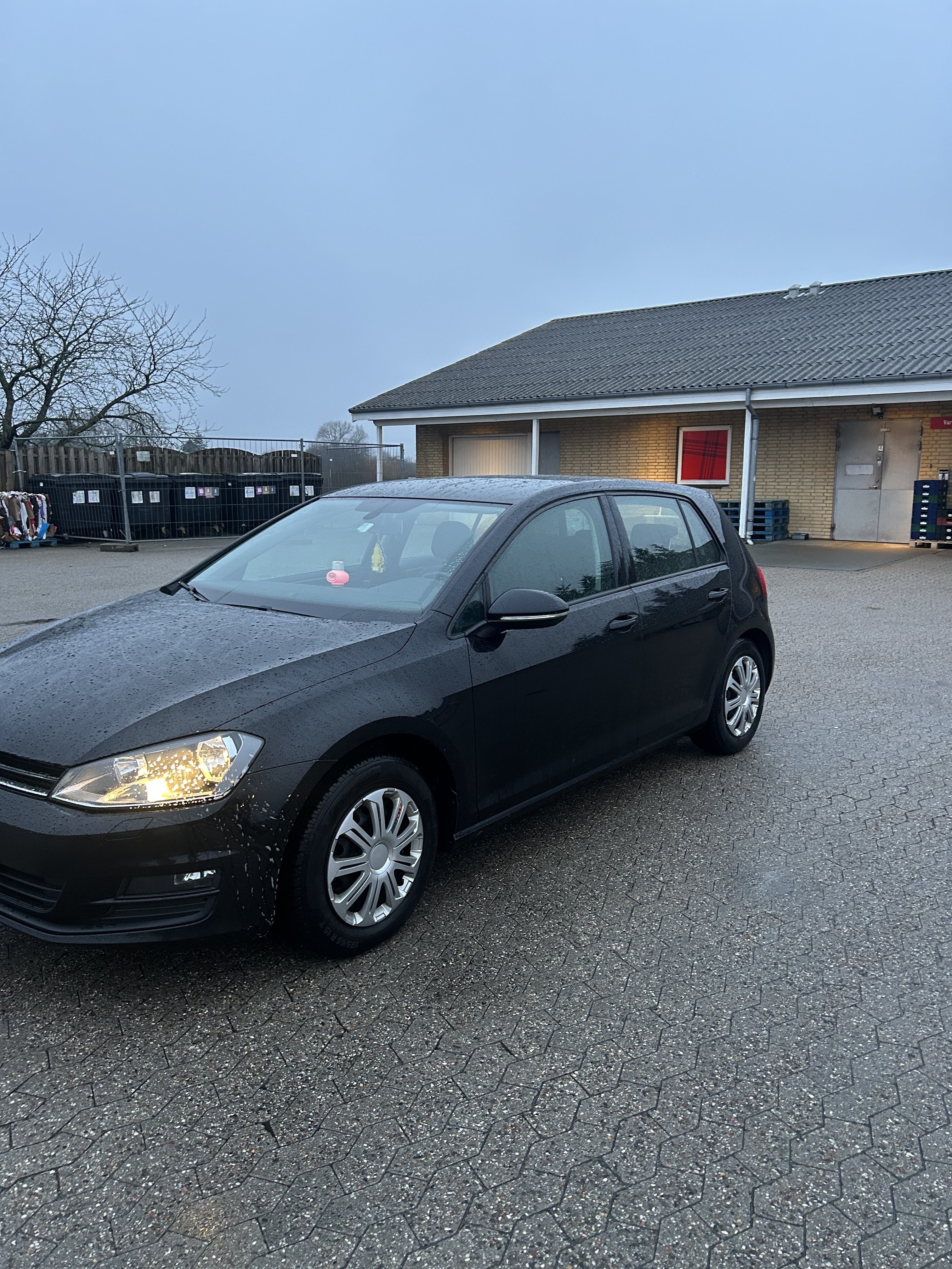 Sort VW Golf fra 2013