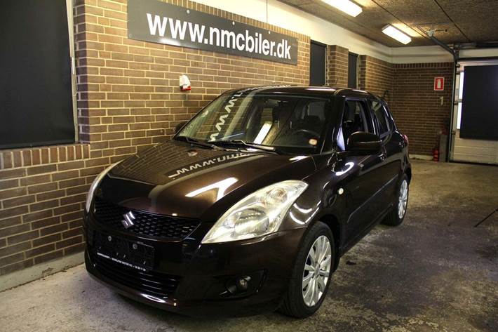 Brun Suzuki Swift fra 2014
