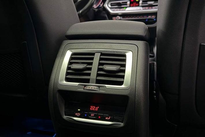 Sort BMW iX3 fra 2022