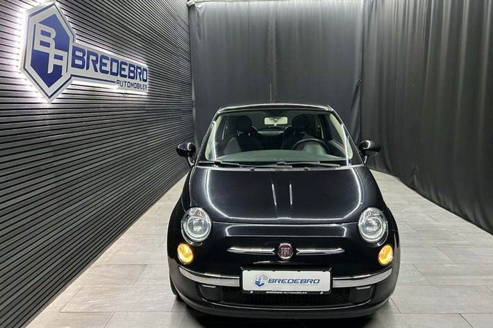 Sort Fiat 500 fra 2015