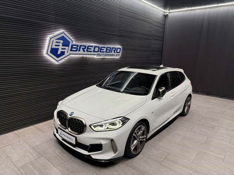 BMW M135i 2,0 Connected xDrive aut.