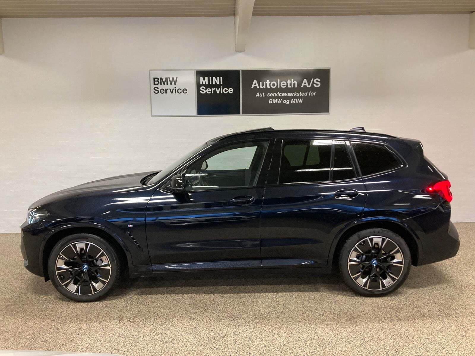BMW iX3 Charged M-Sport