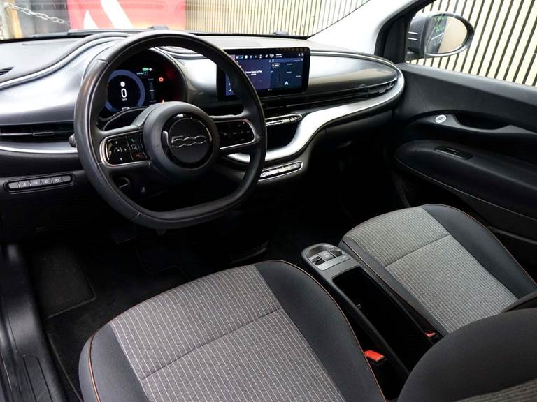 Fiat 500e 42 Icon 3+1