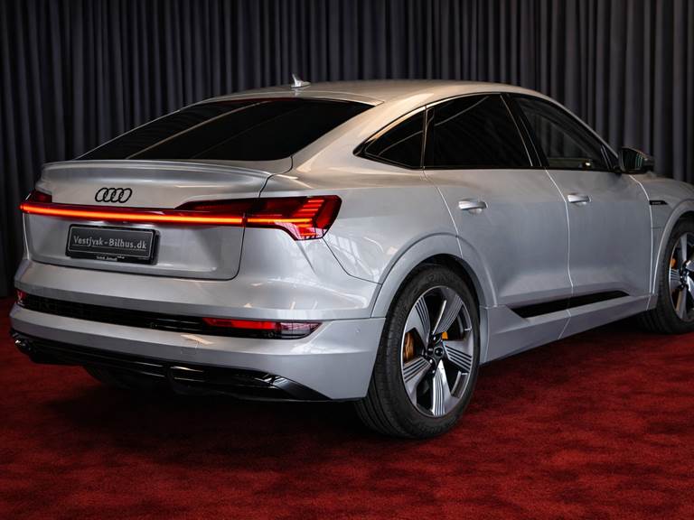 Audi e-tron 55 S-line Sportback quattro