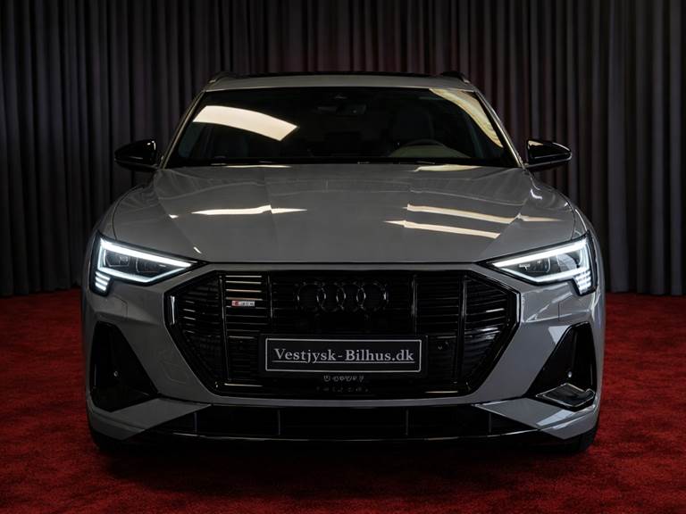 Audi e-tron 55 S-line Sportback quattro