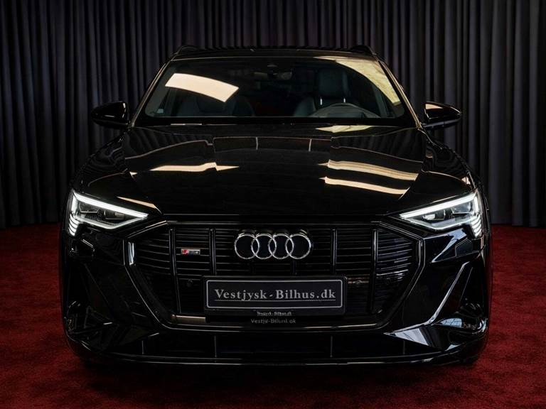 Audi e-tron 55 S-line quattro