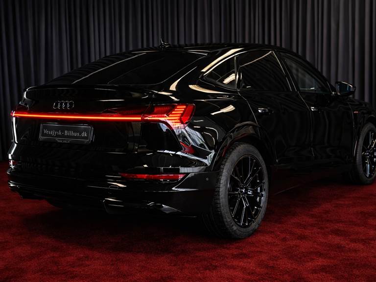 Audi e-tron 55 S-line Sportback quattro