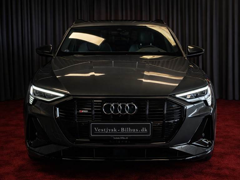 Audi e-tron 55 S-line quattro