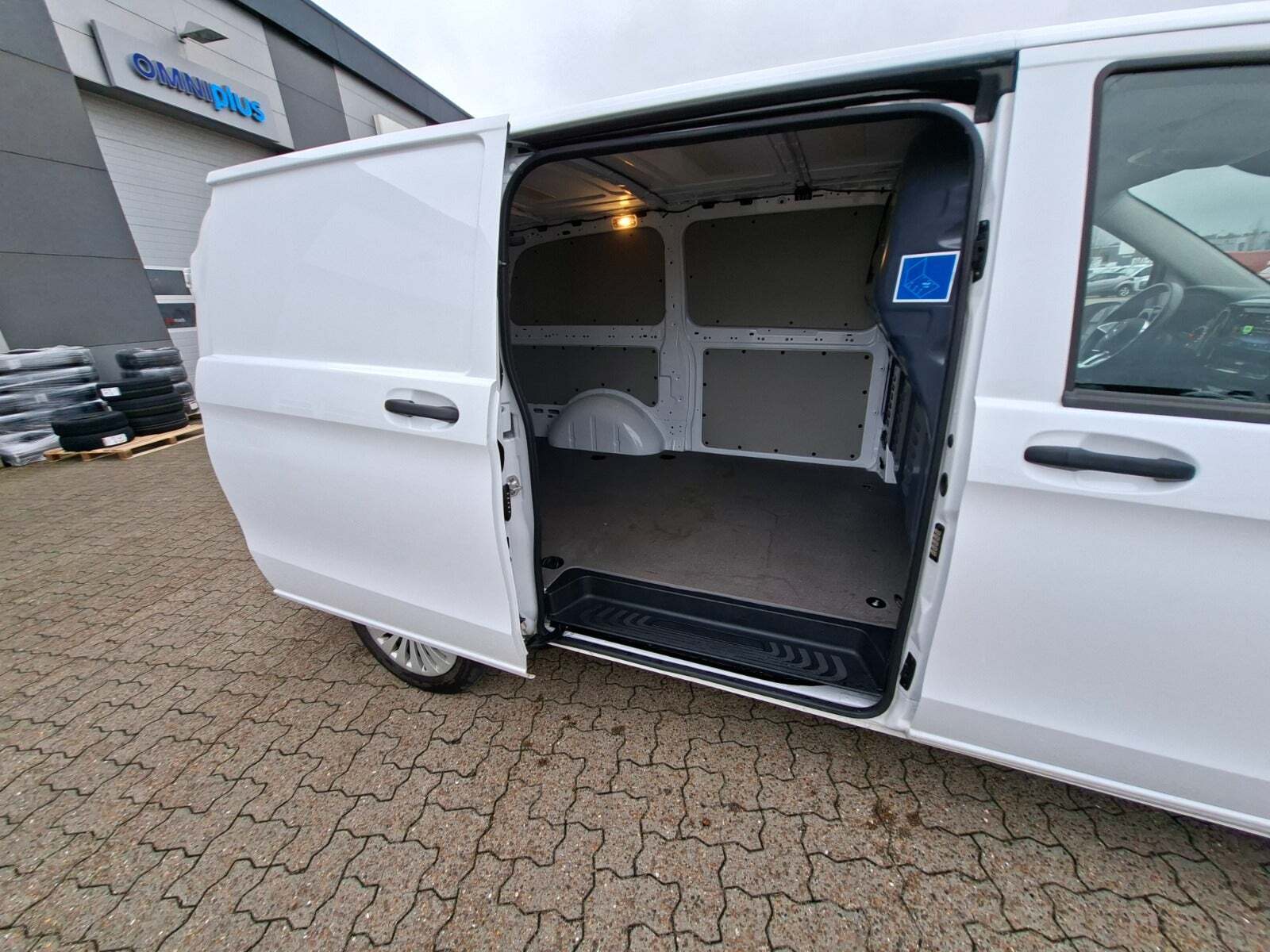 Mercedes Vito 114 2,0 CDi A1 Kassevogn PRO RWD