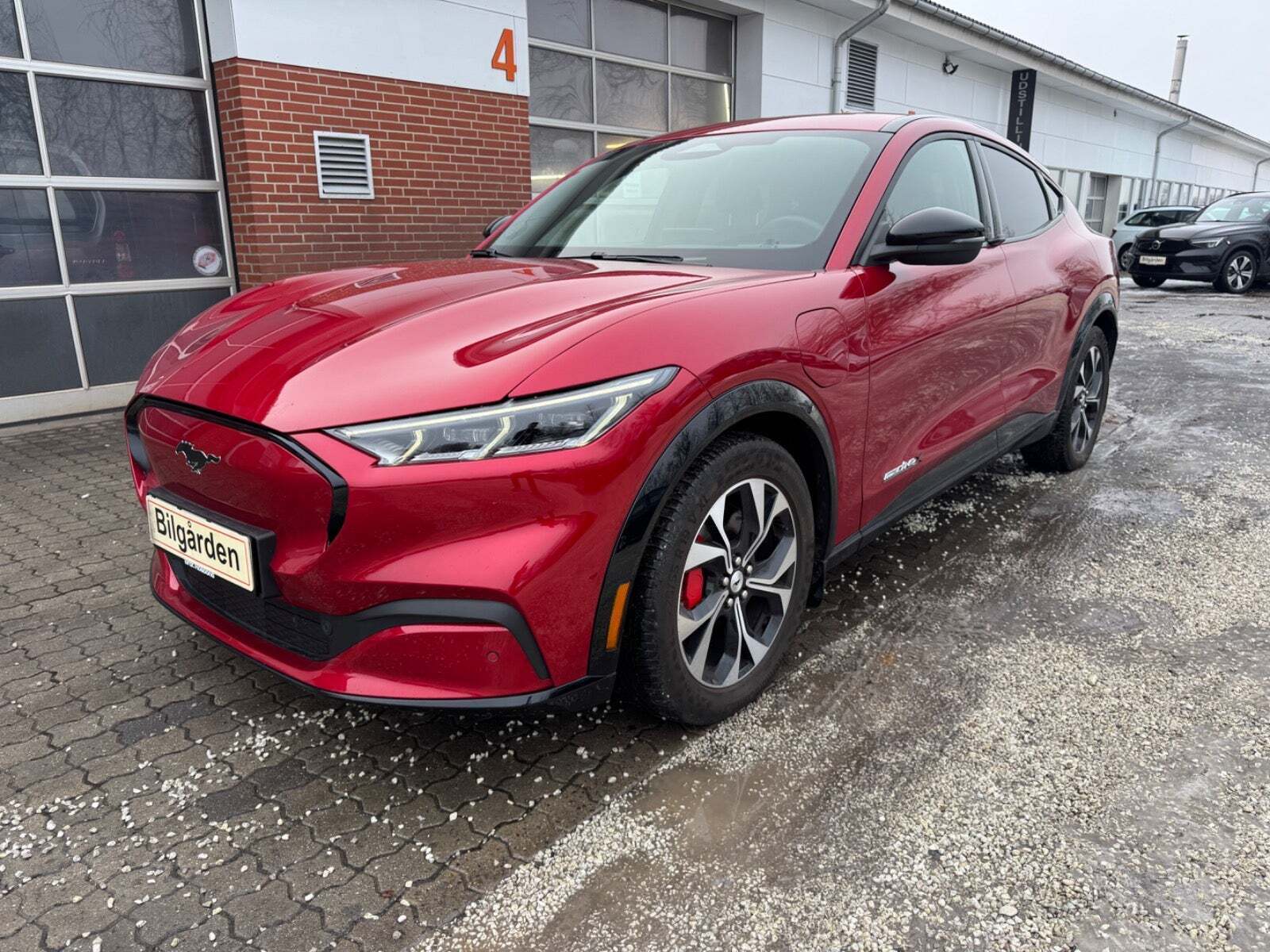 Ford Mustang Mach-E 88 Extended Range AWD