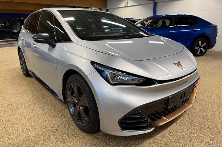 Sølv Cupra Born fra 2022