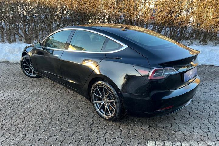 undefined Tesla Model 3 fra 2019