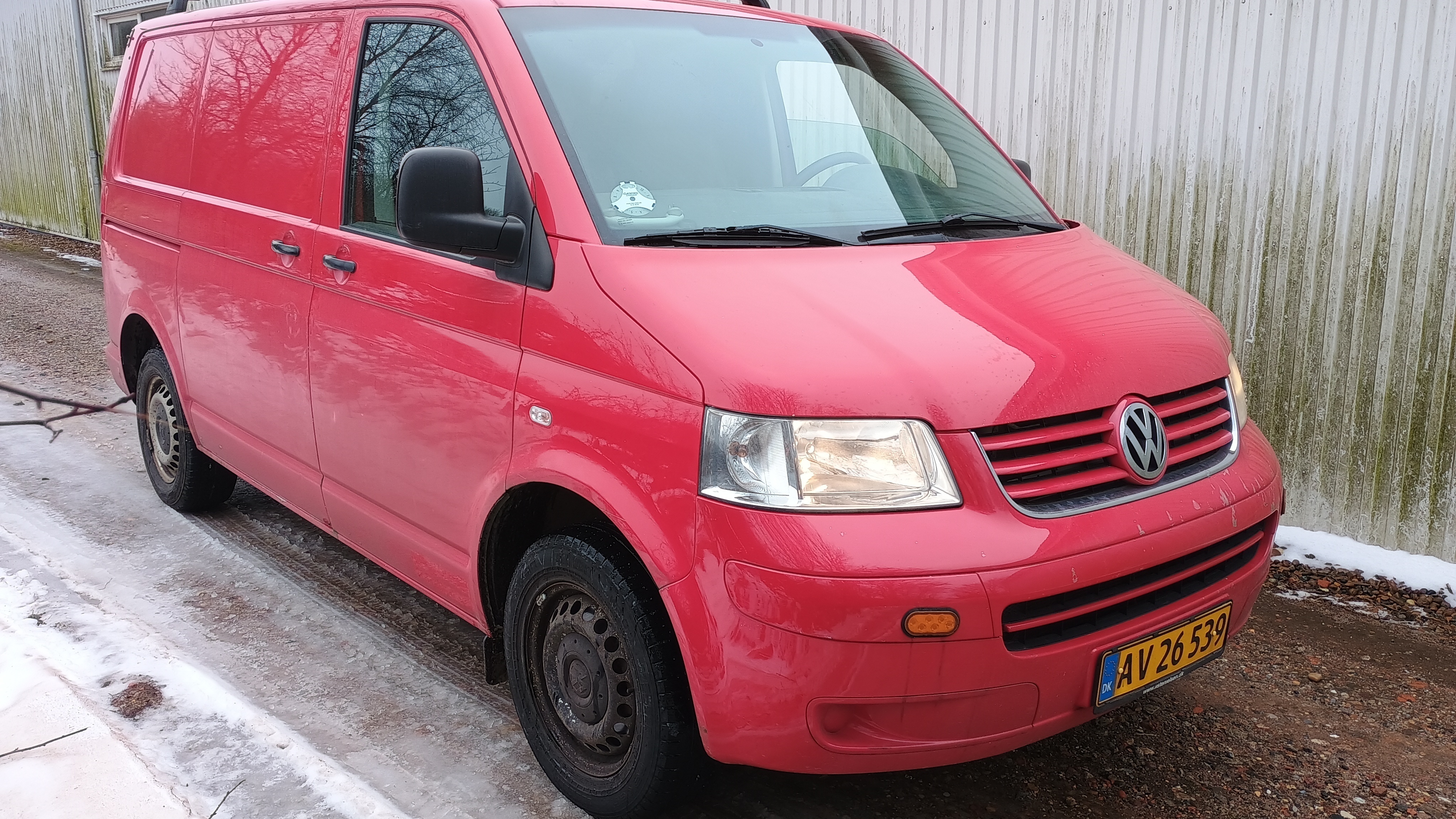 VW Transporter 2,5 TDI AUT.