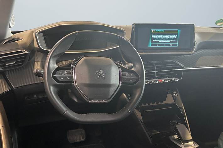 Sort Peugeot e-2008 fra 2021