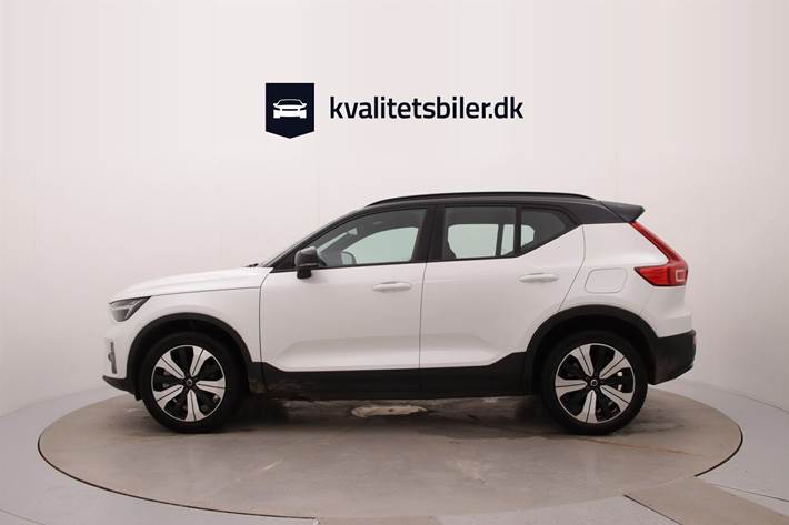 Hvid Volvo XC40 fra 2023