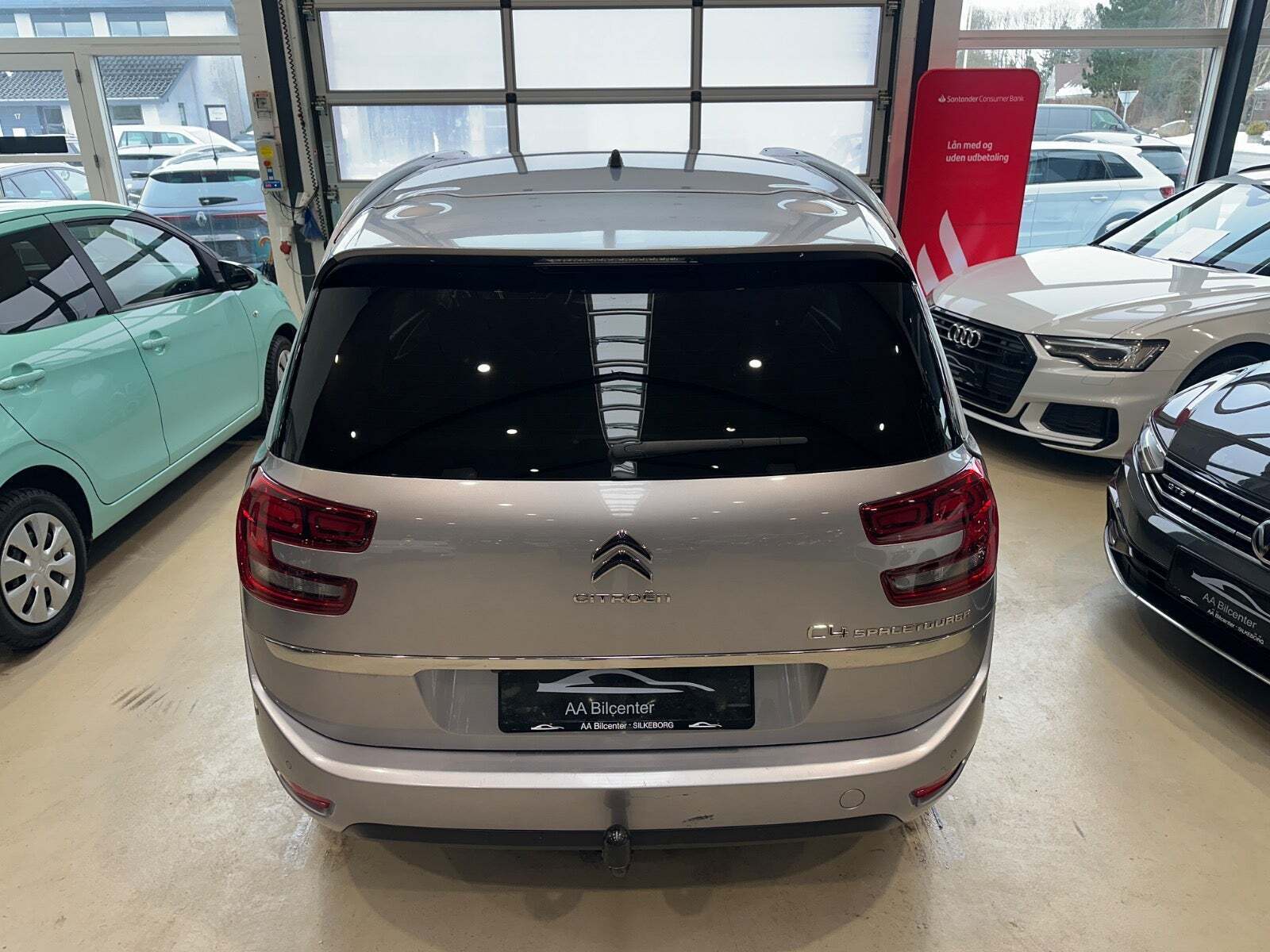 Grå Citroën Grand C4 SpaceTourer fra 2021